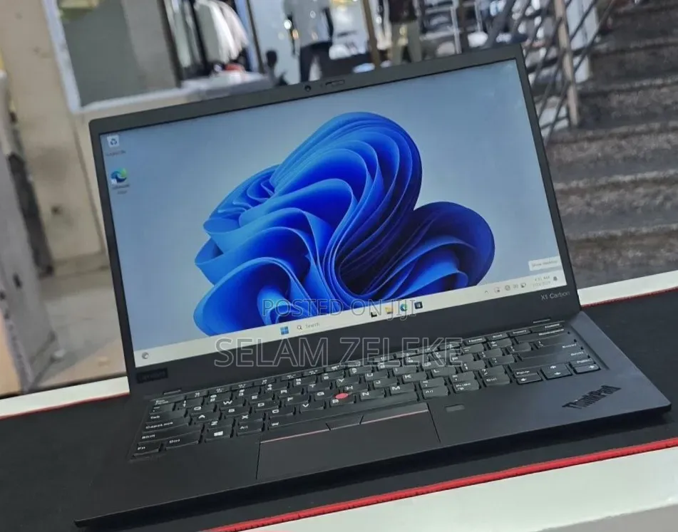 New Laptop Lenovo ThinkPad X1 Carbon 16GB Intel Core i7 SSD 512GB