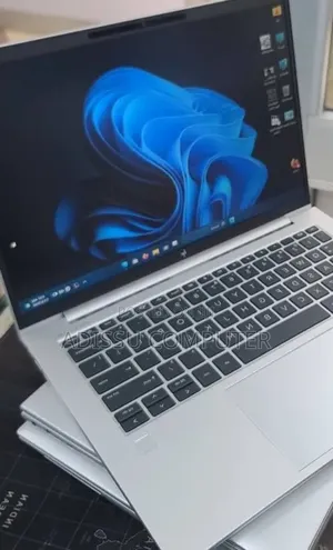 New Laptop HP EliteBook 840 G10 16GB Intel Core i7 SSD 512GB