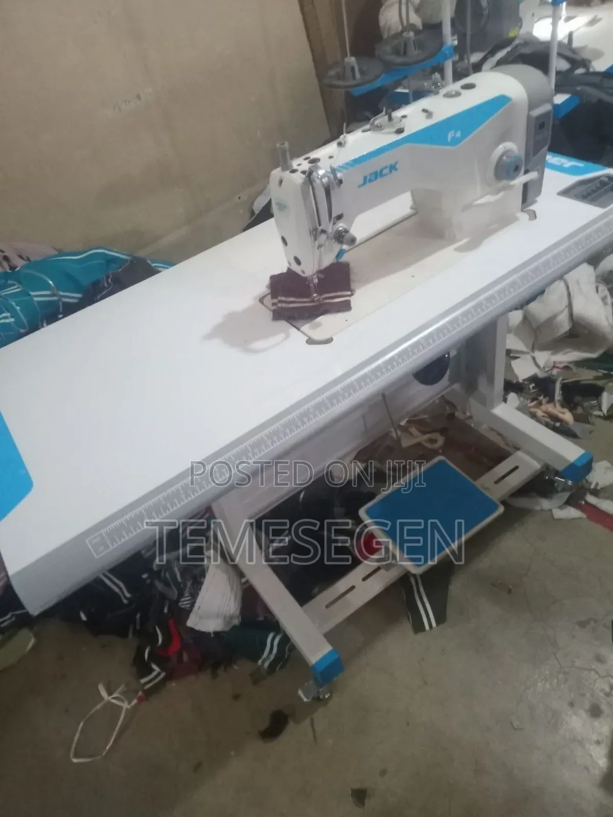 ጃክ F4 የልብስ ስፌትማሽን