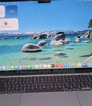 New Laptop Apple MacBook Air 2022 M2 16GB Intel Core M2 SSD 512GB