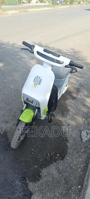 Motorcycle 2025 White