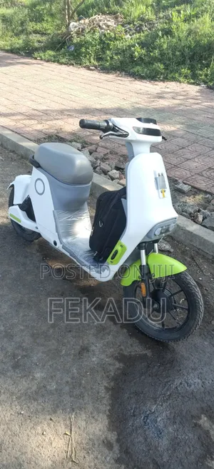 Motorcycle 2025 White