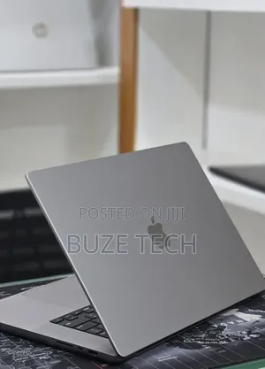 New Laptop Apple MacBook Pro 2023 M2 16GB Apple M2 SSD 512GB