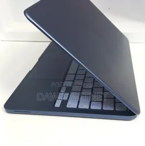 New Laptop Apple MacBook Air 2025 M4 8GB Apple M4 SSD 256GB