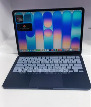 New Laptop Apple MacBook Air 2025 M4 8GB Apple M4 SSD 256GB