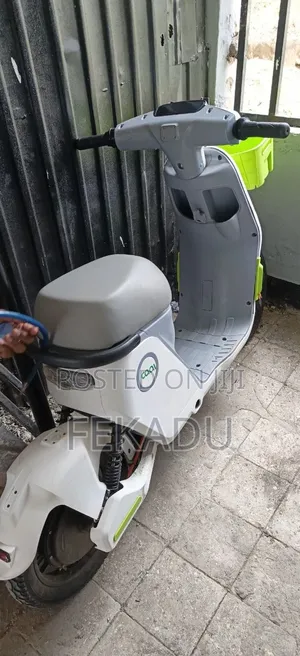 Motorcycle 2025 White