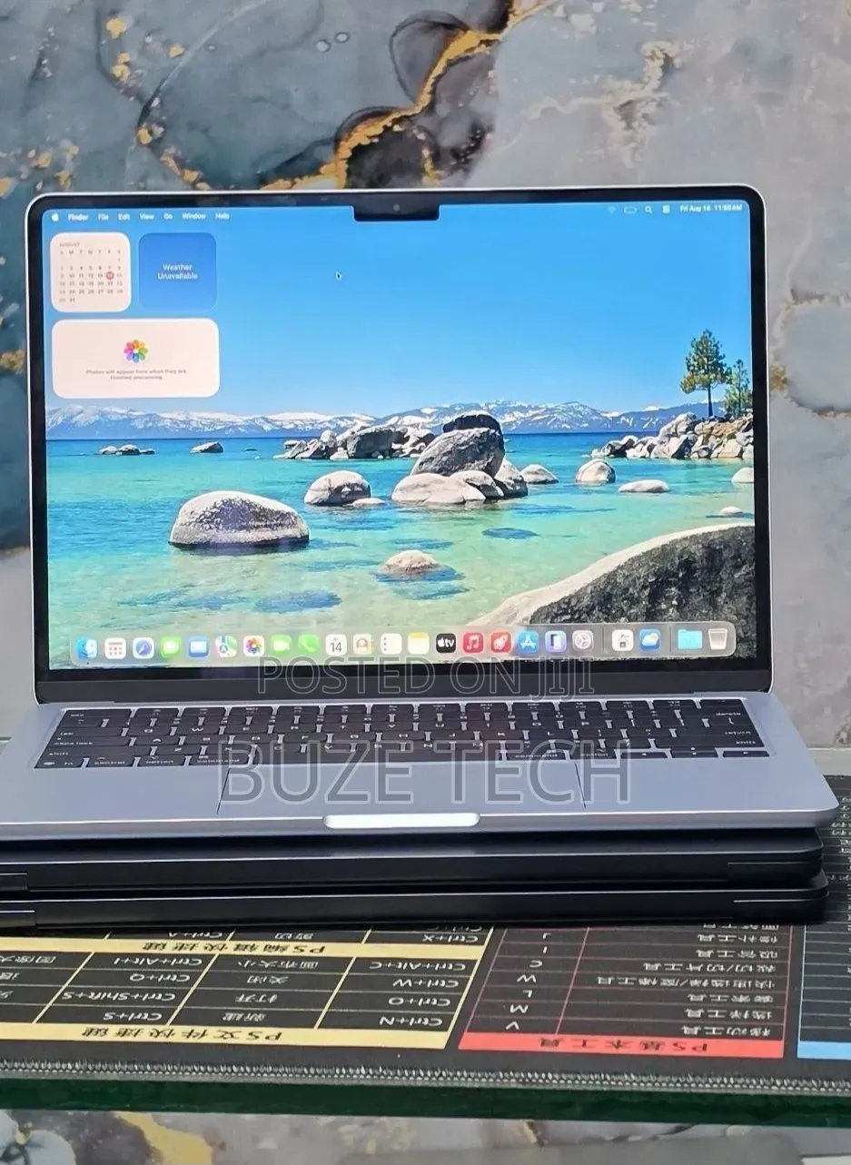 New Laptop Apple MacBook Air 2025 M4 16GB Apple M4 SSD 256GB