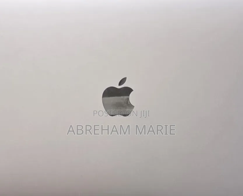 New Laptop Apple MacBook Pro 2022 M2 16GB Apple M2 SSD 256GB