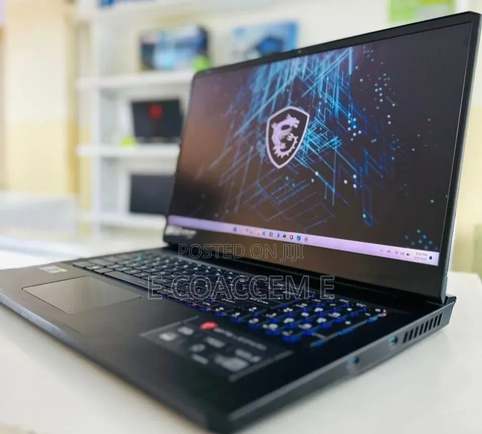 New Laptop MSI 16GB Intel Core i7 SSD 512GB