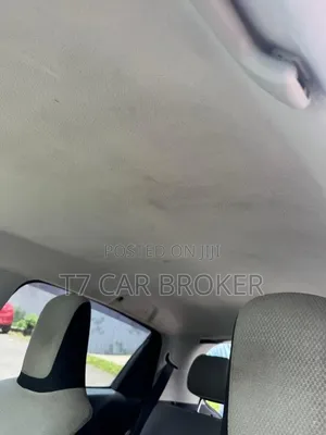 Toyota Yaris 2012 Silver