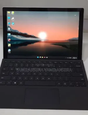 New Laptop Microsoft Surface Pro 7+ 16GB Intel Core i5 SSD 256GB