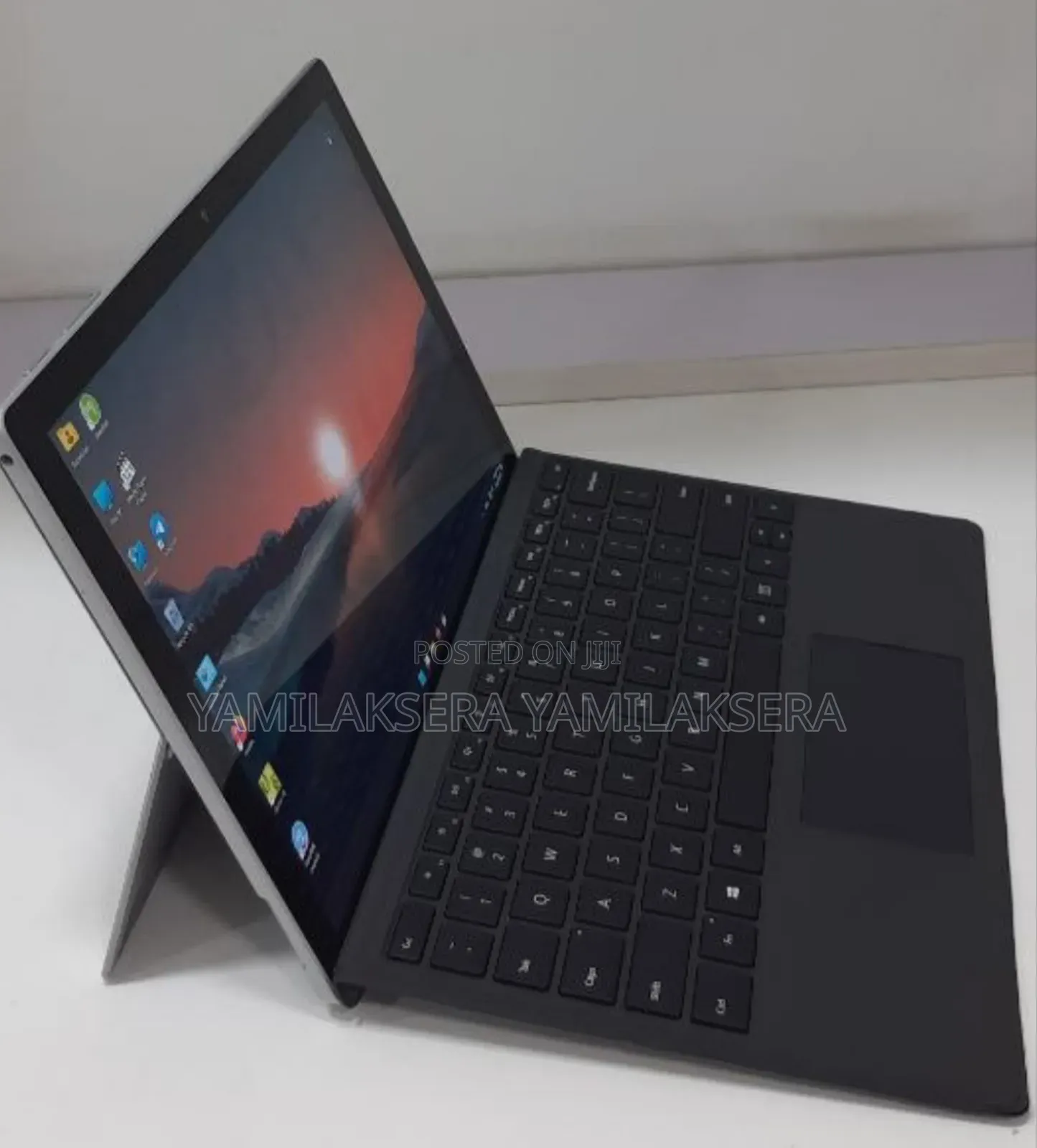 New Laptop Microsoft Surface Pro 7+ 16GB Intel Core i5 SSD 256GB