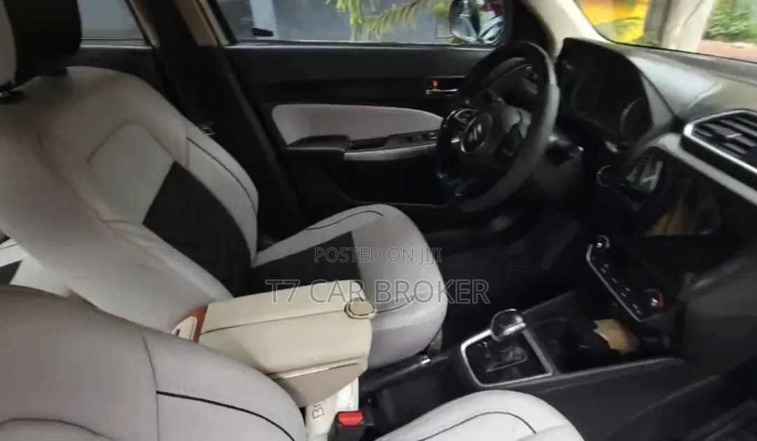 Suzuki Dzire 2022 Silver