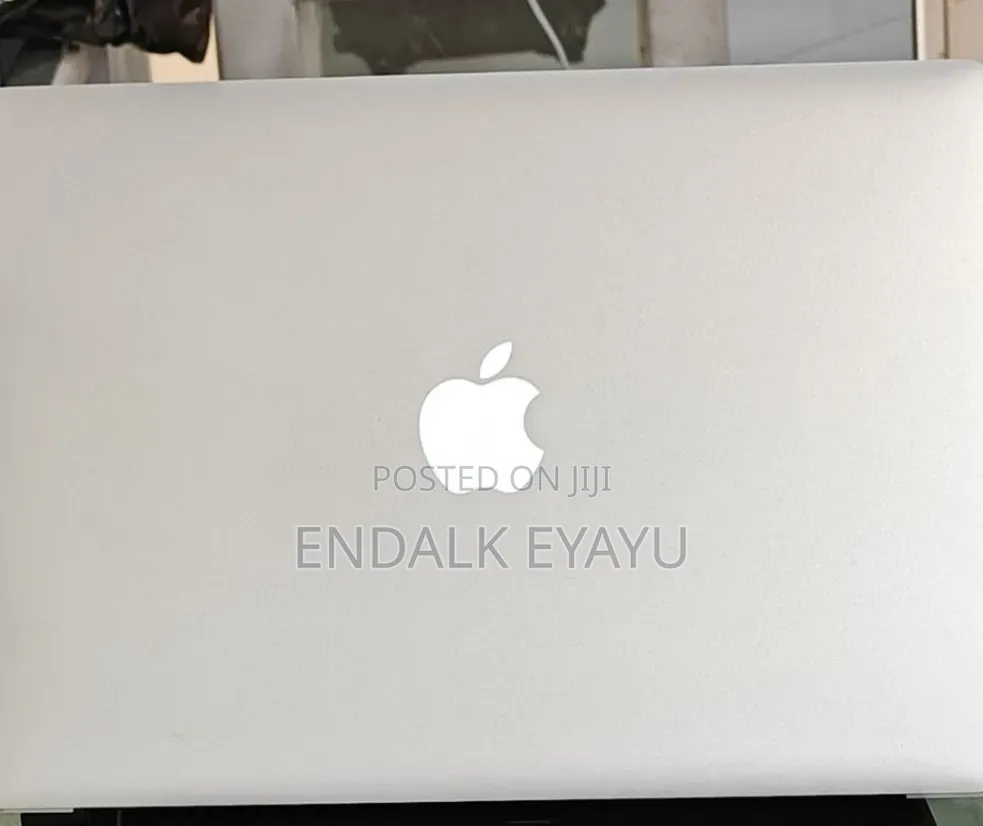 New Laptop Apple MacBook Air 2017 8GB Intel Core i7 SSD 128GB