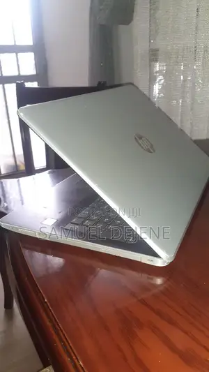 Laptop HP 15s 4GB Intel Core i3 HDD 1T