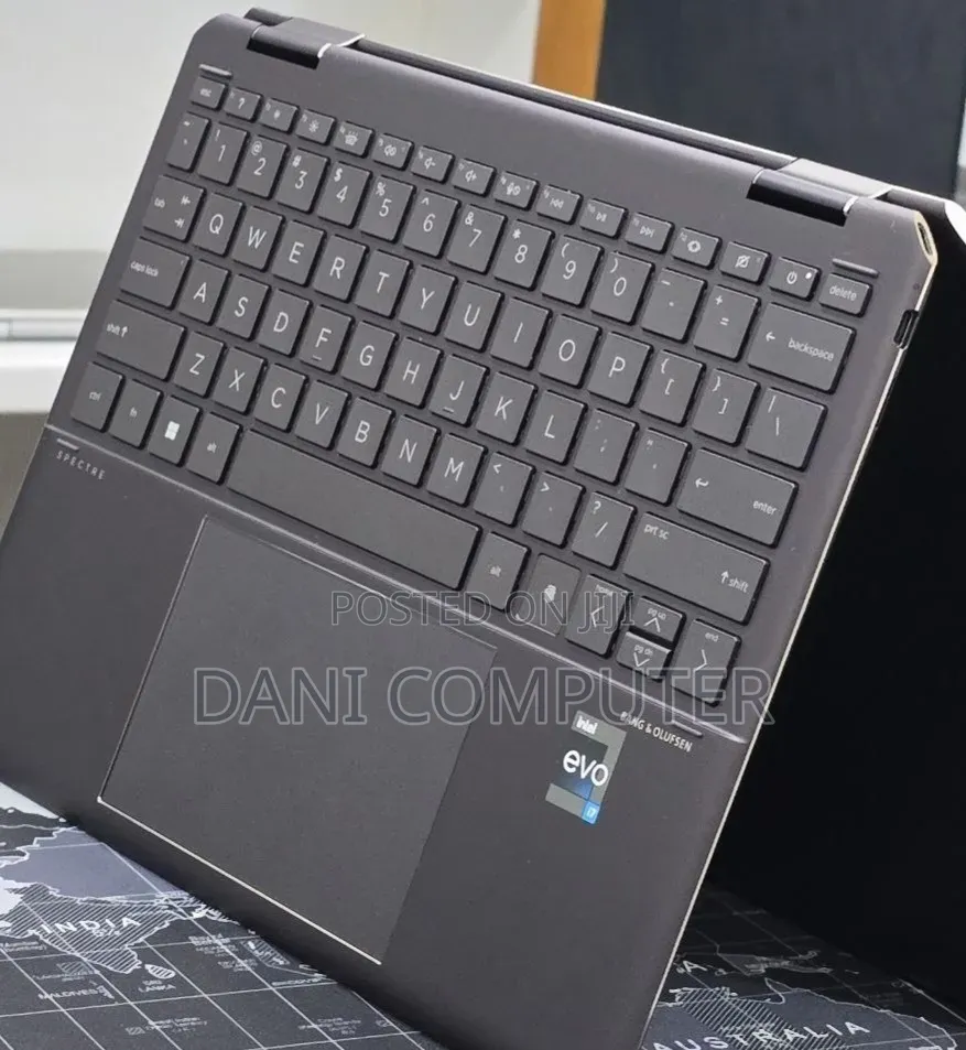 New Laptop HP Spectra 13 16GB Intel Core i7 SSD 512GB