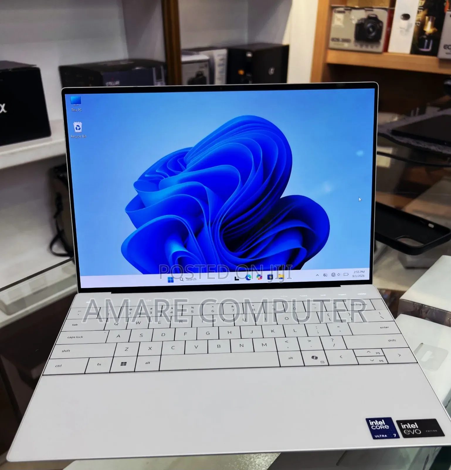 New Laptop Dell XPS 13 16GB Intel Core Ultra 7 SSD 512GB