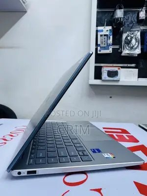 New Laptop HP Stream Notebook 16GB Intel Core i5 SSD 512GB