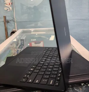 New Laptop Microsoft Surface Laptop 3 8GB Intel Core i5 SSD 256GB