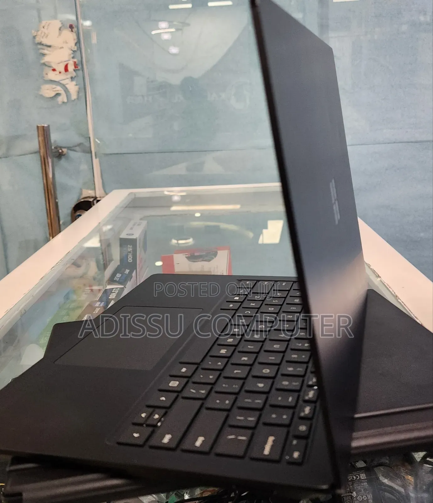New Laptop Microsoft Surface Laptop 3 8GB Intel Core i5 SSD 256GB