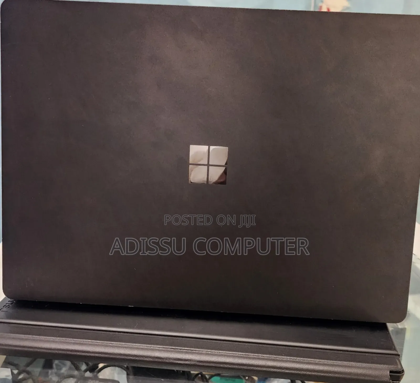 New Laptop Microsoft Surface Laptop 3 8GB Intel Core i5 SSD 256GB
