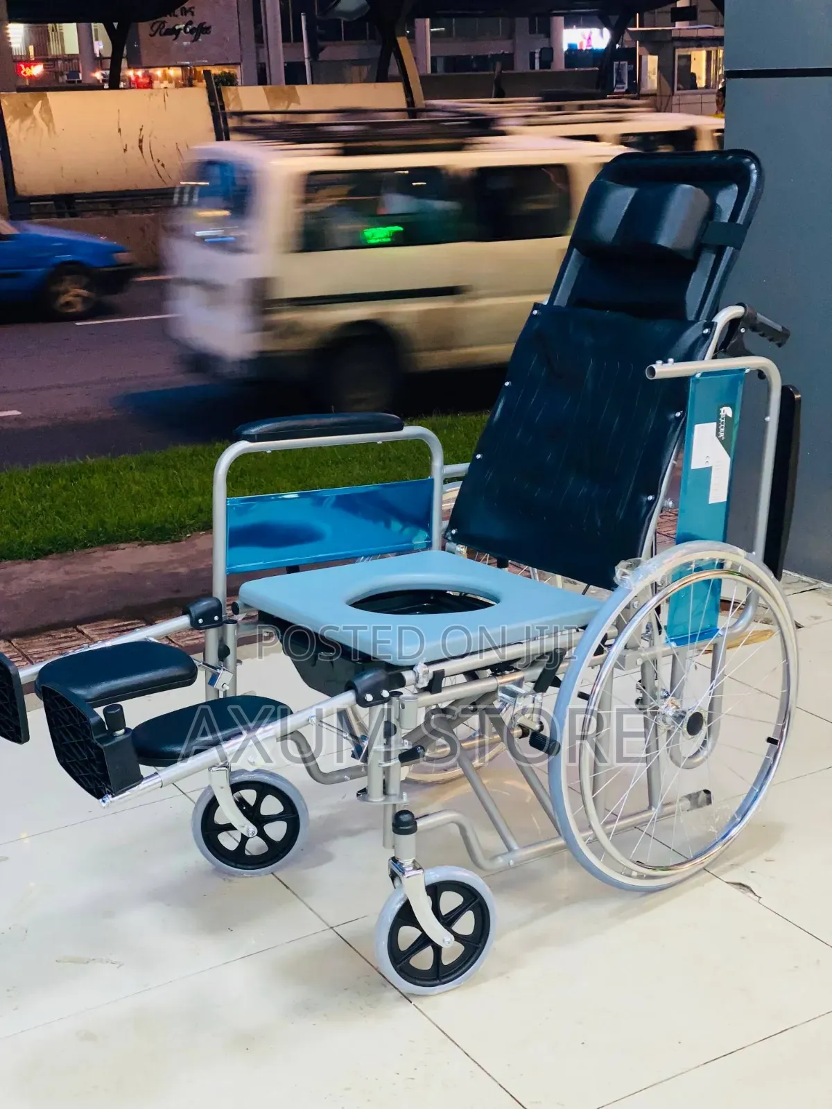 Adjustable Comfort Wheelchair — የሚስተካከል ምቹ ዊልቸር