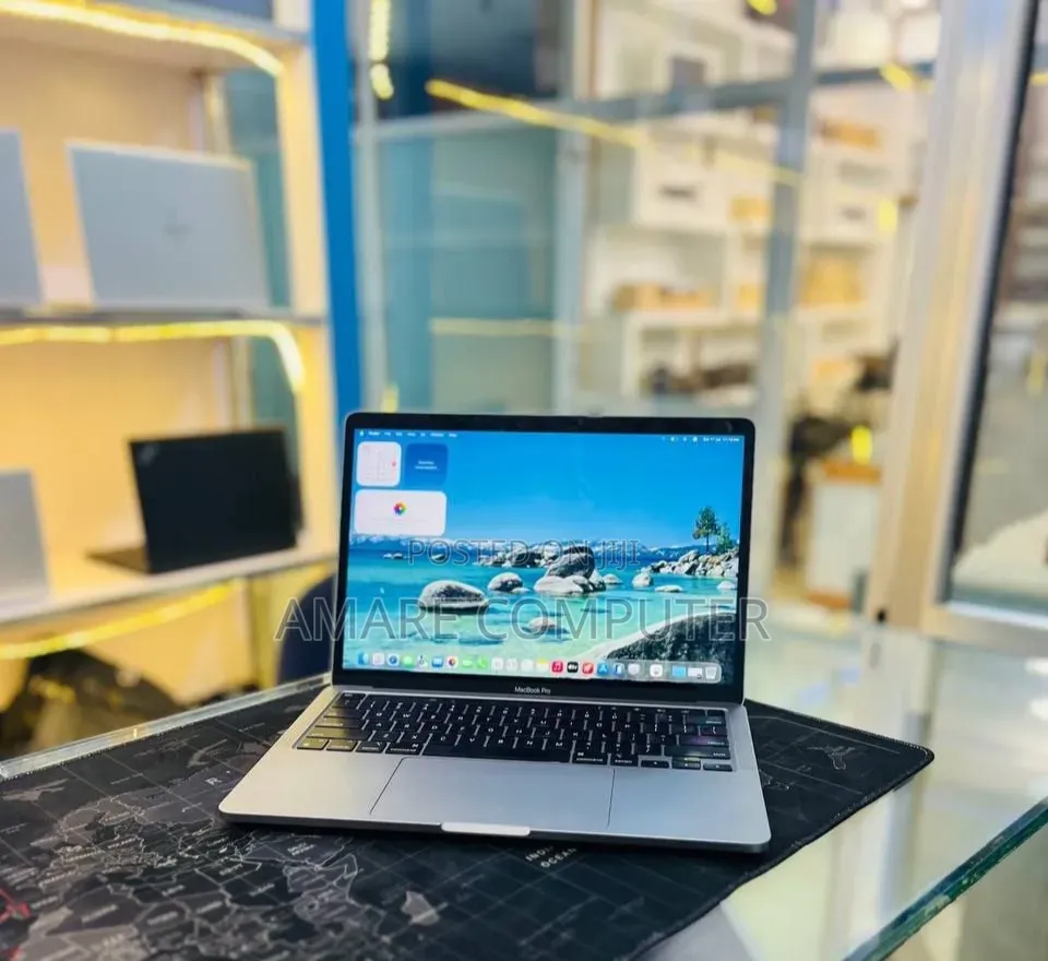 New Laptop Apple MacBook Pro 2022 M2 8GB Apple M2 SSD 512GB