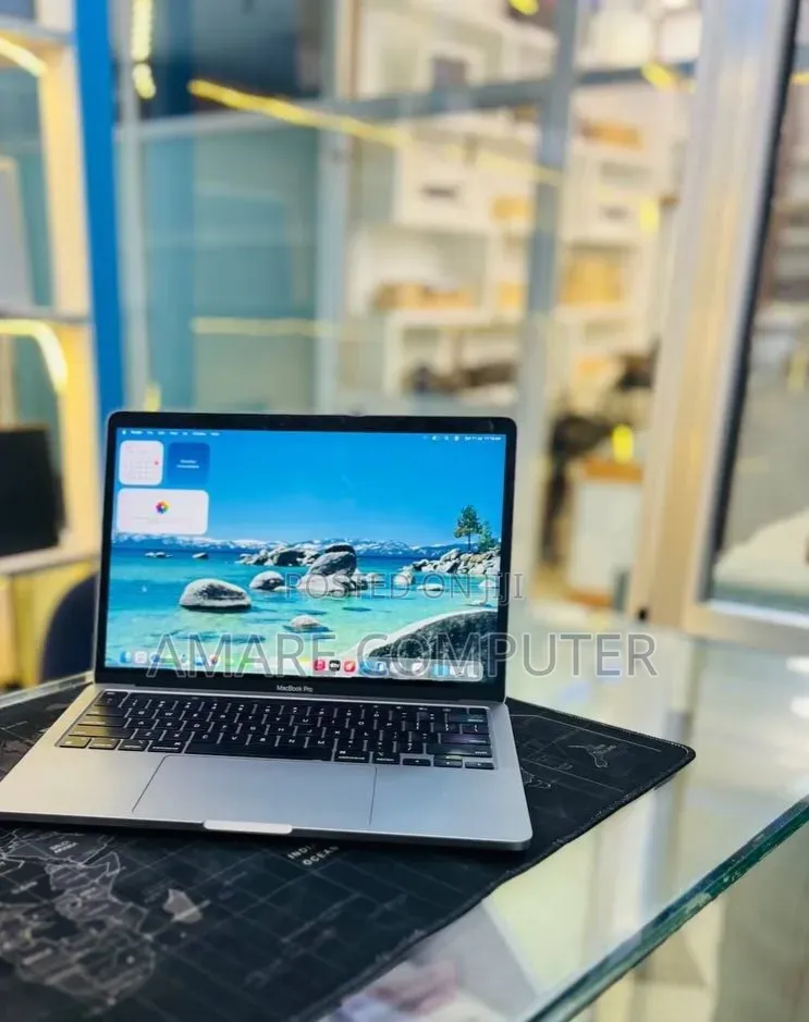 New Laptop Apple MacBook Pro 2022 M2 8GB Apple M2 SSD 512GB