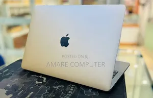 New Laptop Apple MacBook Pro 2022 M2 8GB Apple M2 SSD 512GB