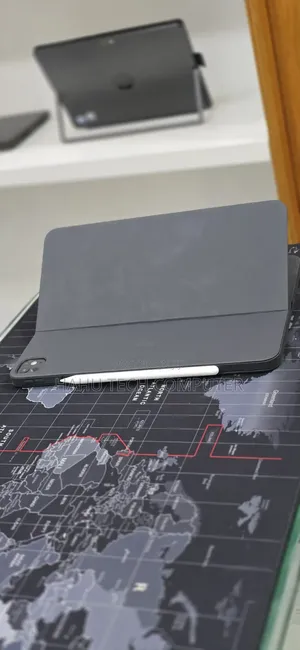 New Apple iPad (2025) 256 GB Gray