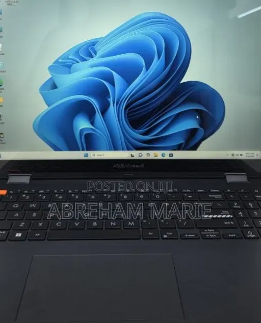 New Laptop Asus Vivobook 14 16GB Intel Core i5 SSD 512GB