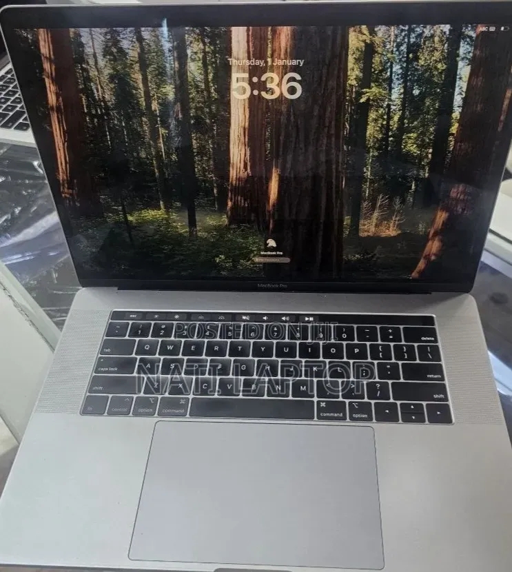 New Laptop Apple MacBook Pro 2019 16GB Intel Core i9 SSD 512GB