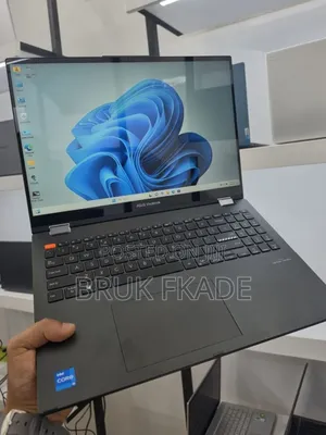 New Laptop Asus VivoBook 15 X505BA 16GB Intel Core i5 SSD 512GB