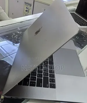 New Laptop Apple MacBook Pro 2019 16GB Intel Core i9 SSD 512GB