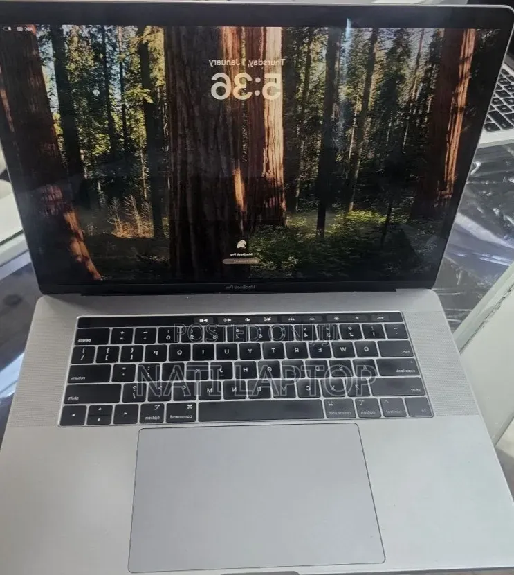 New Laptop Apple MacBook Pro 2019 16GB Intel Core i9 SSD 512GB