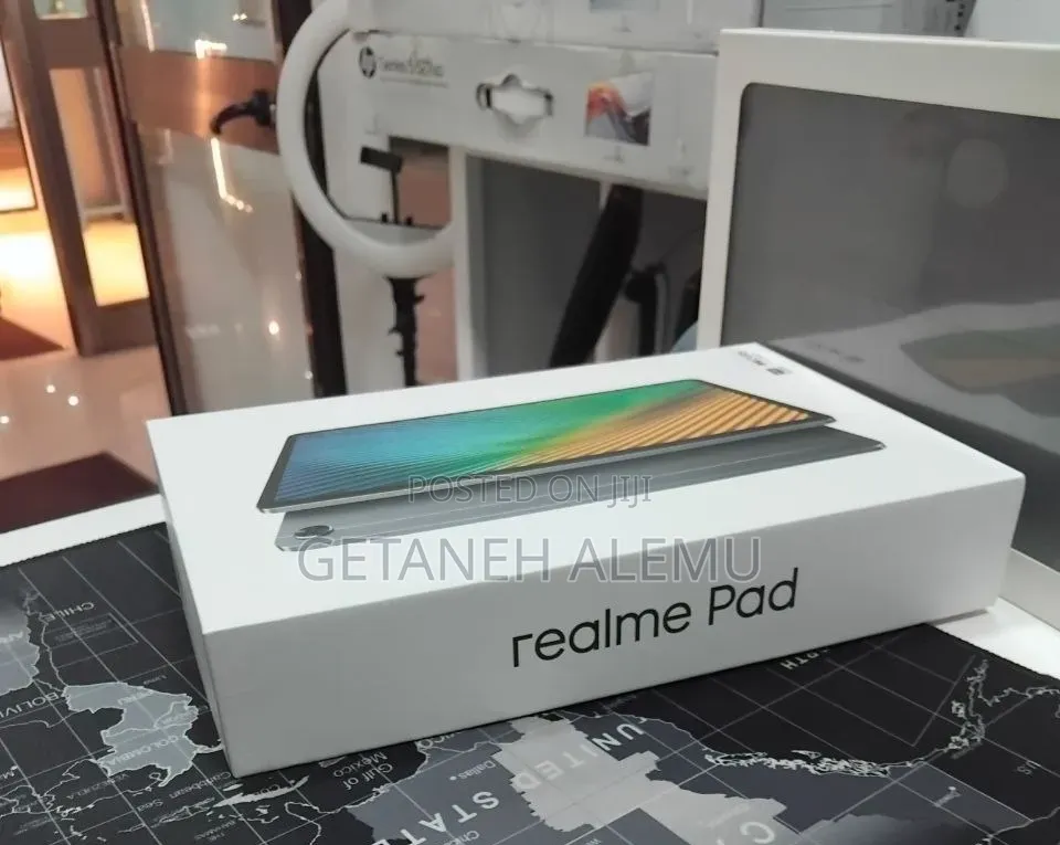 New Realime Pad 55 Ultra Max 64 GB Silver