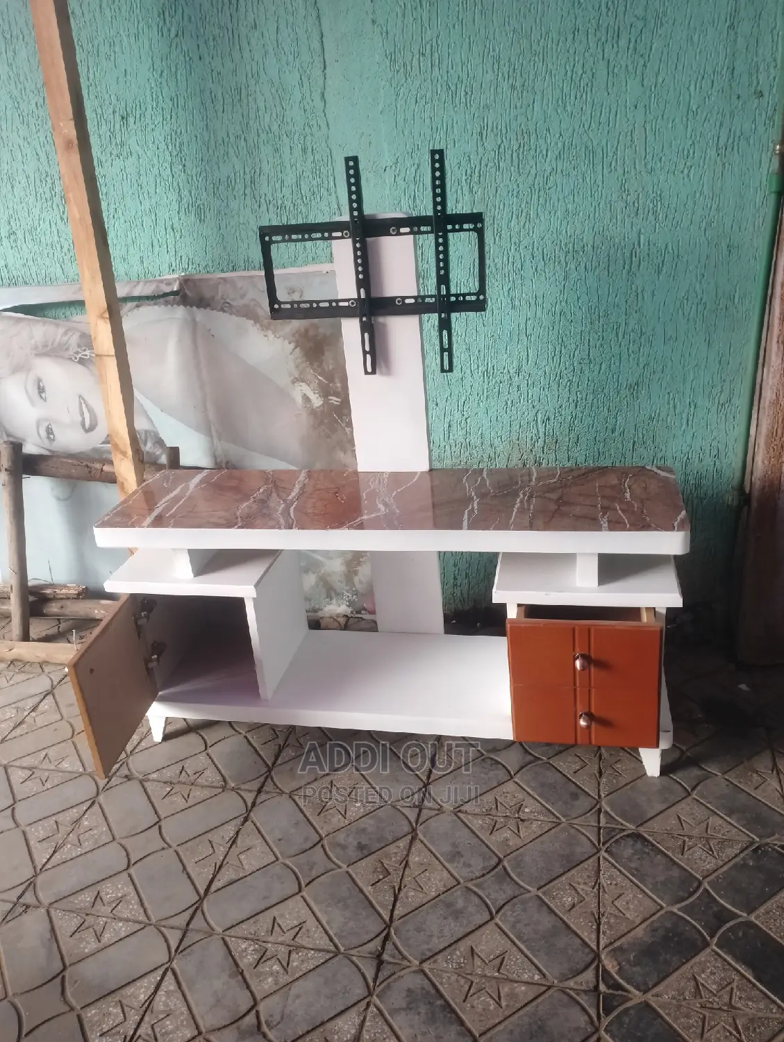 Tv Stand/ቲቪ ማስቀመጫ