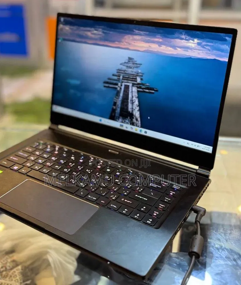 New Laptop MSI GS63 7RD Stealth 16GB Intel Core i7 SSD 512GB