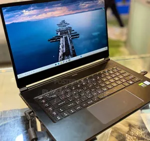 New Laptop MSI Stealth 17 Studio A13V 16GB Intel Core i7 SSD 512GB