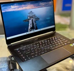 New Laptop MSI Stealth 17 Studio A13V 16GB Intel Core i7 SSD 512GB