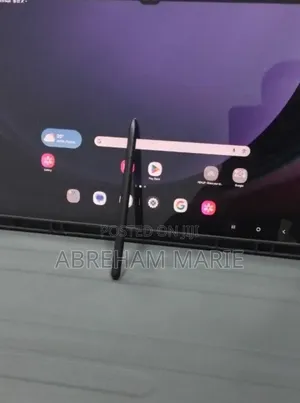 New Laptop Samsung Galaxy Book4 12GB Intel Core Ultra 9 SSD 256GB
