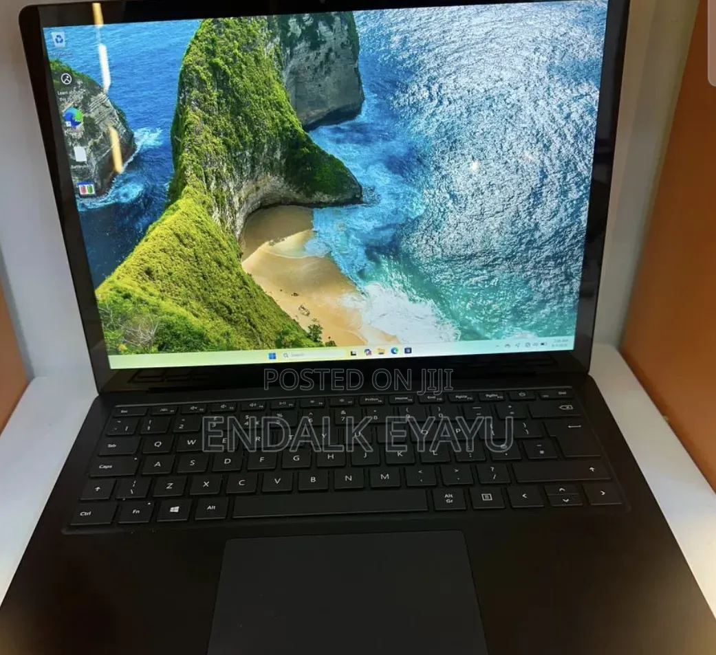 New Laptop Microsoft Surface Laptop 4 16GB Intel Core i7 SSD 512GB