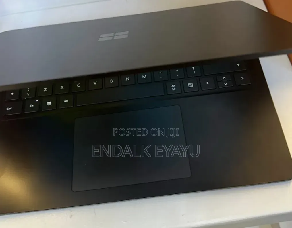 New Laptop Microsoft Surface Laptop 4 16GB Intel Core i7 SSD 512GB