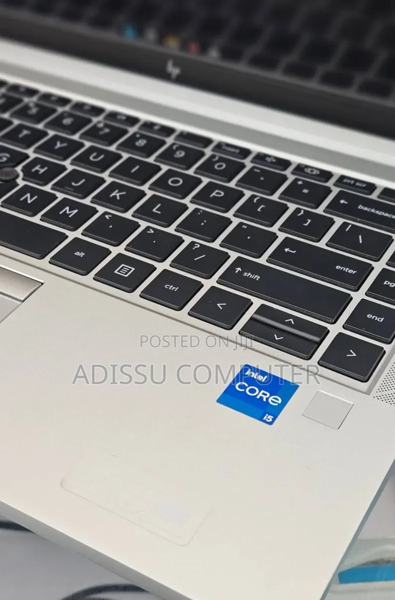 New Laptop HP EliteBook 840 G8 16GB Intel Core i5 SSD 512GB