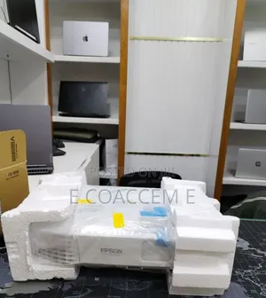 Epson Projector Packed
