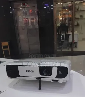 Epson Projector 
Model Name: EB-S41
 
