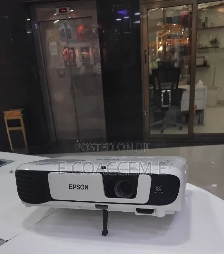 Epson Projector 
Model Name: EB-S41
 