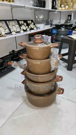 Momcock Cookware