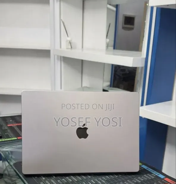 New Laptop Apple MacBook Pro 2021 M1 32GB Apple M1 Pro SSD 512GB