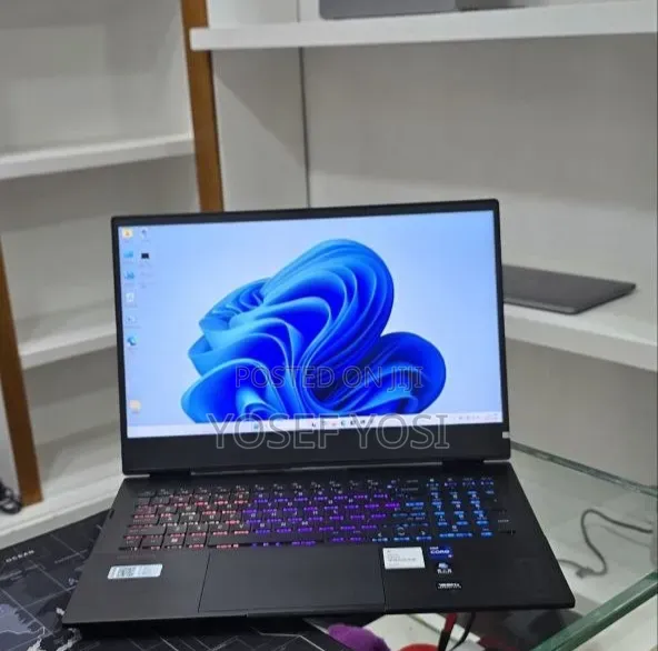 New Laptop HP Omen 16 16GB Intel Core i9 SSD 512GB